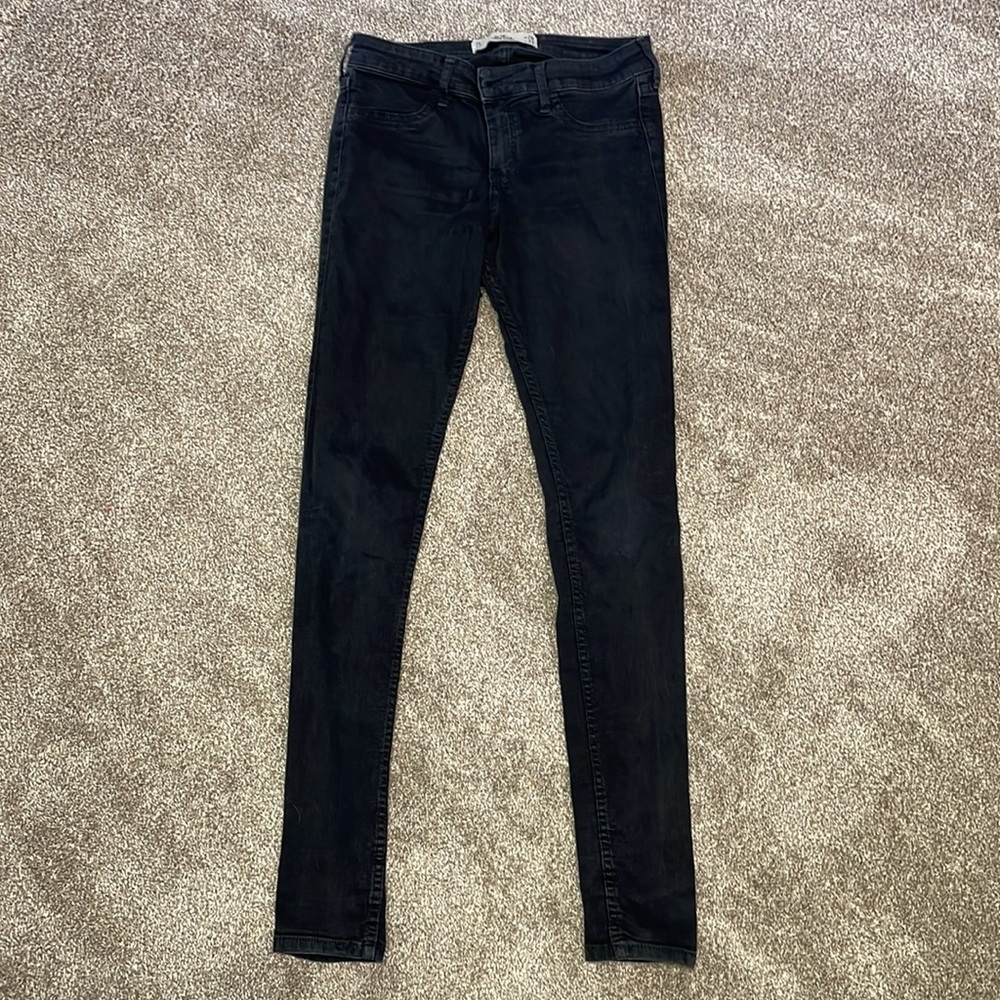 Hollister Super Skinny Jegging - Picture 3 of 9